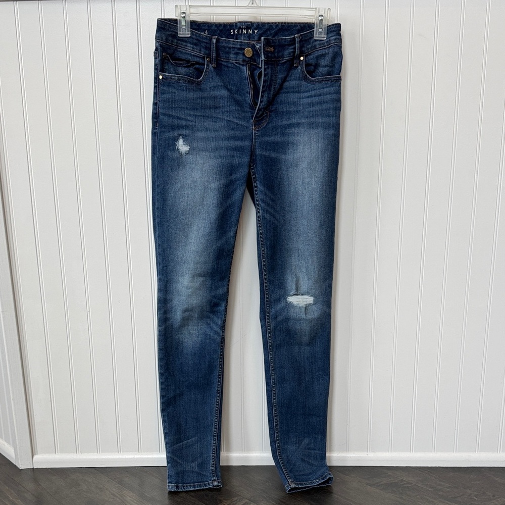 White House Black Market Women's Skinny Jeans in Dark Blue Wash